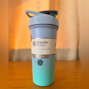 BlenderBottle Strada Sleek Shaker Insulated Bottle. Aquamarine. 25oz